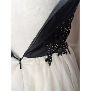 Blondie Nites Black And White Tulle Dress Beaded Women's Sweatheart Size 1(C)